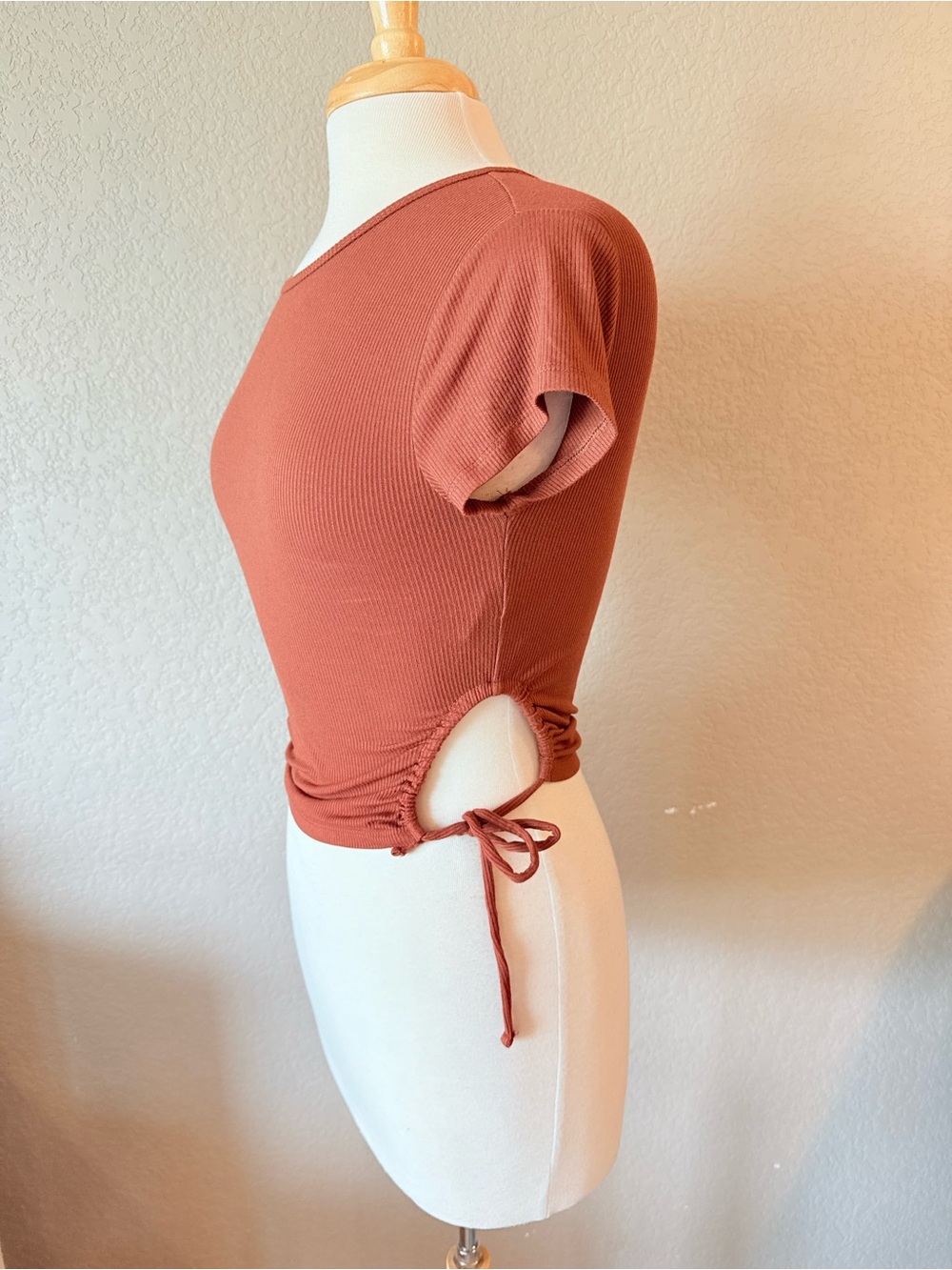 Forever 21 Rust Ribbed Ruched Drawstring Side Crop Top Small - Picture 2 of 5